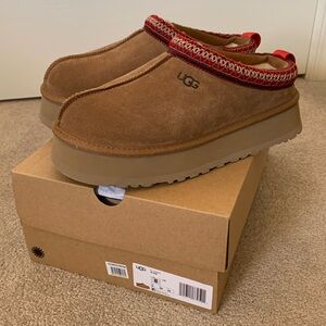 UGG Tazz
